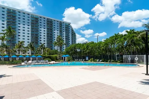 19370 Collins Avenue Sunny Isles Beach FL 33160