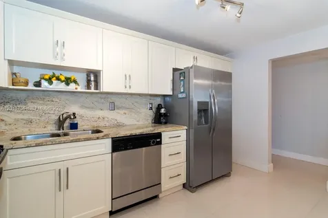 19370 Collins Avenue Sunny Isles Beach FL 33160