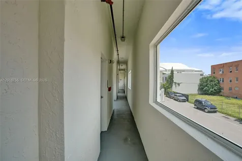 1567 NW 1st Street Miami FL 33125