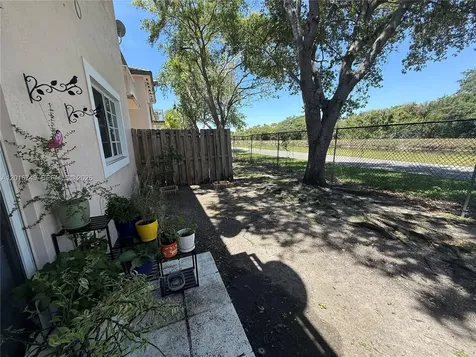 2741 NE 4th Street Homestead FL 33033