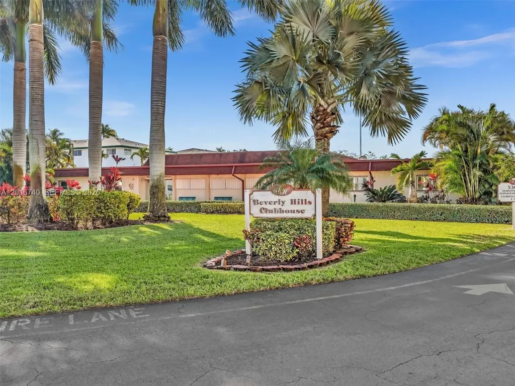 5300 Washington Street Hollywood FL 33021