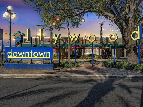 5300 Washington Street Hollywood FL 33021