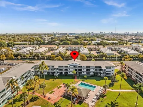 5300 Washington Street Hollywood FL 33021