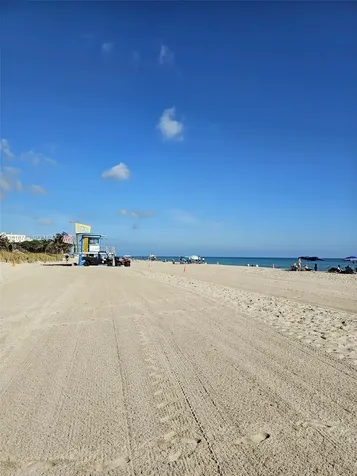 5300 Washington Street Hollywood FL 33021