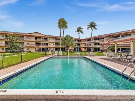 5300 Washington Street Hollywood FL 33021