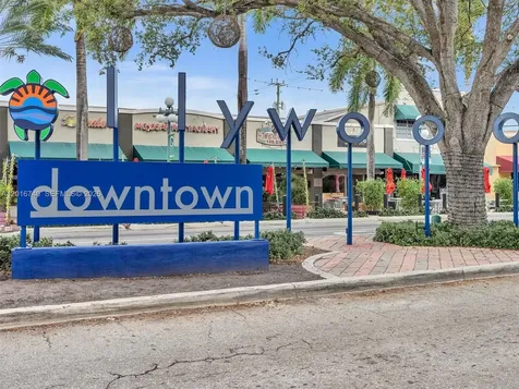 5300 Washington Street Hollywood FL 33021