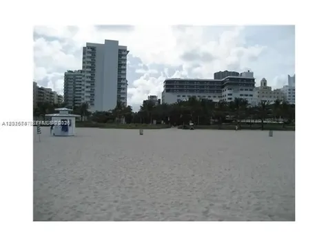 100 Lincoln Road Miami Beach FL 33139