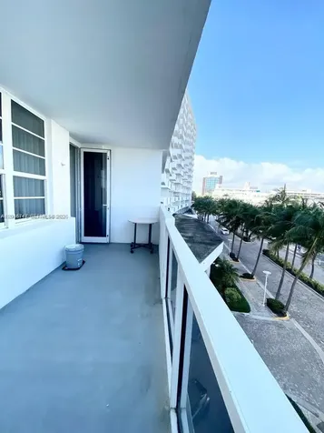 100 Lincoln Road Miami Beach FL 33139