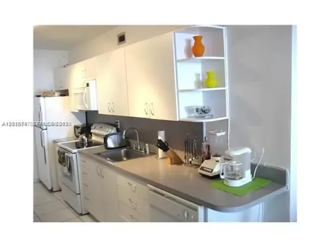 100 Lincoln Road Miami Beach FL 33139