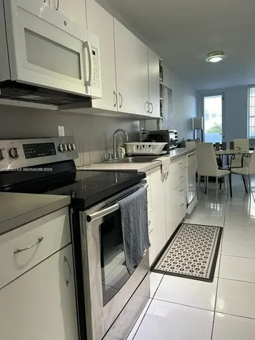 100 Lincoln Road Miami Beach FL 33139