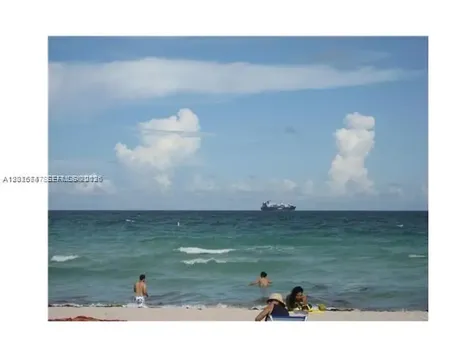 100 Lincoln Road Miami Beach FL 33139