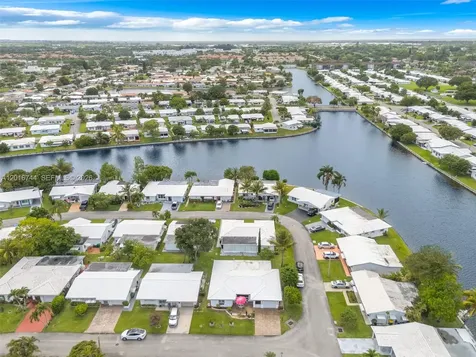 5809 NW 83rd Avenue Tamarac FL 33321