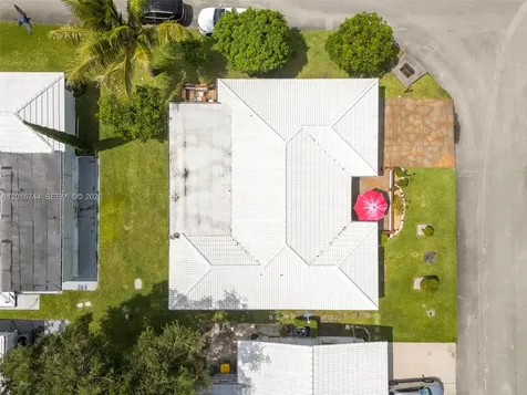 5809 NW 83rd Avenue Tamarac FL 33321
