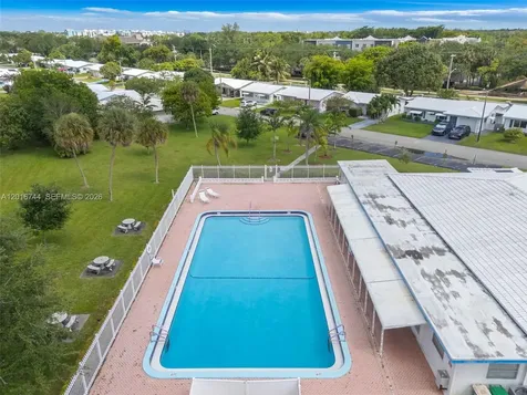 5809 NW 83rd Avenue Tamarac FL 33321