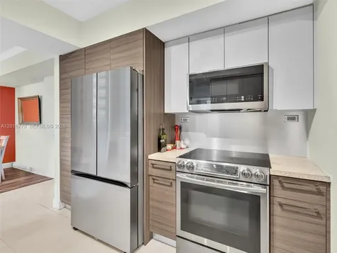 2000 N Bayshore Drive Miami FL 33137