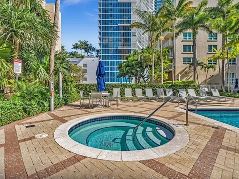 2000 N Bayshore Drive Miami FL 33137