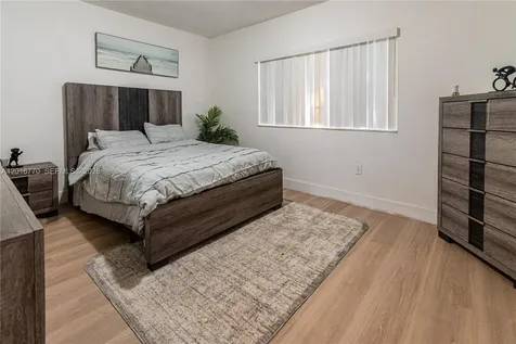 2482 Centergate Drive Miramar FL 33025