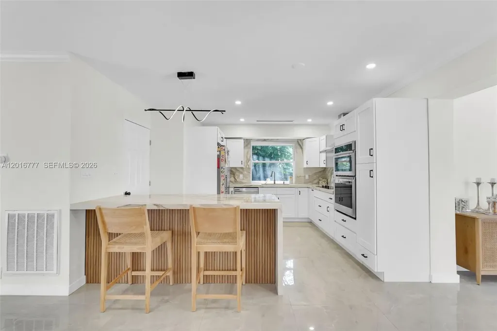 3411 Thomas Street Hollywood FL 33021