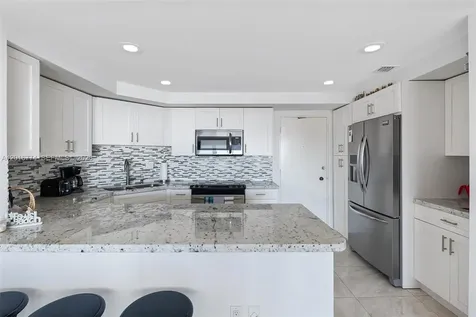 3111 N Ocean Drive Hollywood FL 33019