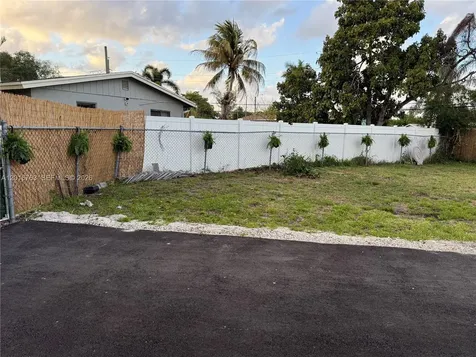1606 NW 12th Avenue Fort Lauderdale FL 33311