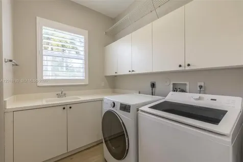 10684 NW 64th Court Parkland FL 33076
