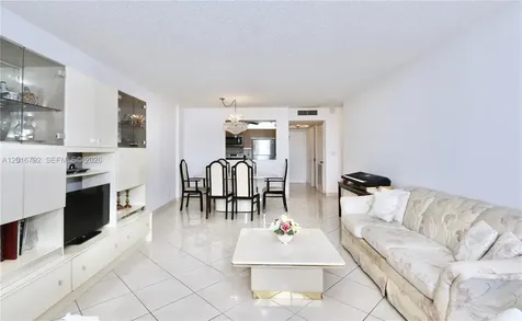2401 S Ocean Drive Hollywood FL 33019
