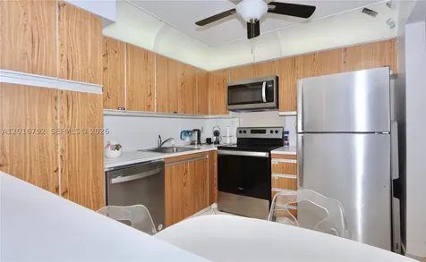 2401 S Ocean Drive Hollywood FL 33019