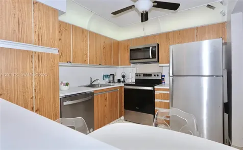 2401 S Ocean Drive Hollywood FL 33019