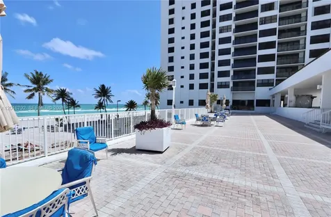 2401 S Ocean Drive Hollywood FL 33019
