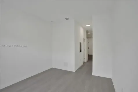 1567 NW 1st Street Miami FL 33125