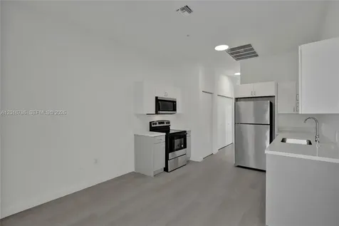 1567 NW 1st Street Miami FL 33125