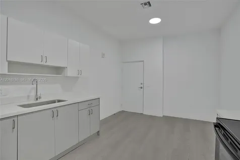 1567 NW 1st Street Miami FL 33125