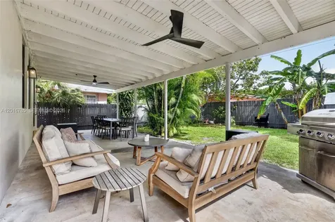 1871 SW 23rd Street Miami FL 33145