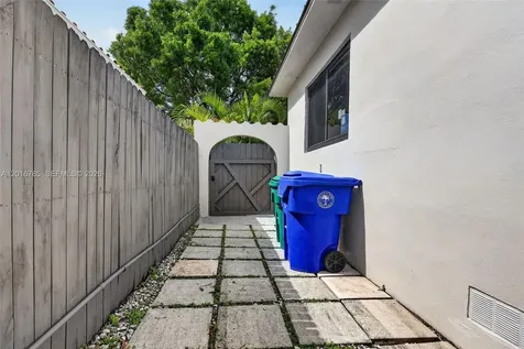 1871 SW 23rd Street Miami FL 33145