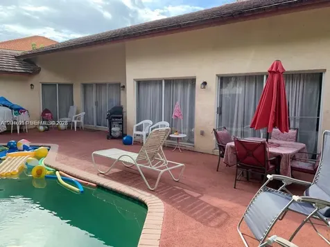 10340 SW 15th Street Pembroke Pines FL 33025