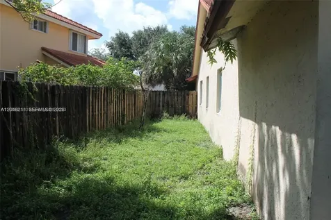 10340 SW 15th Street Pembroke Pines FL 33025