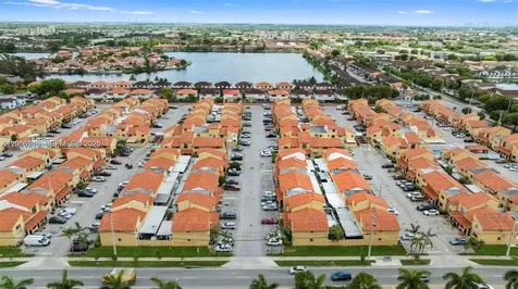 2735 W 60th Place Hialeah FL 33016
