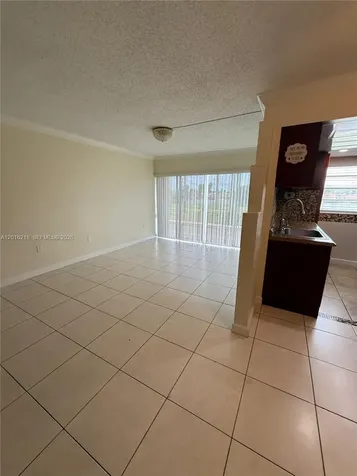 9321 SW 4th Street Miami FL 33174
