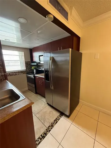 9321 SW 4th Street Miami FL 33174