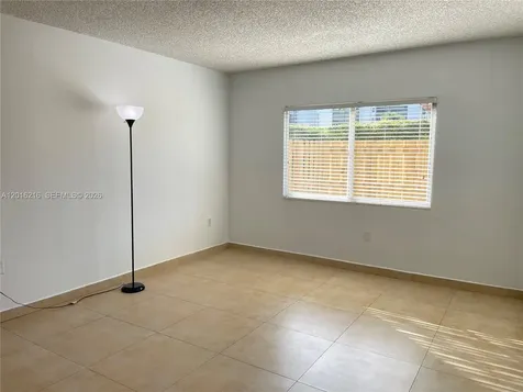 6255 Kendale Lakes Circle Miami FL 33183