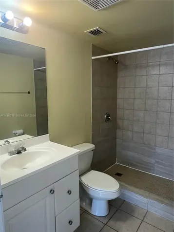 6255 Kendale Lakes Circle Miami FL 33183