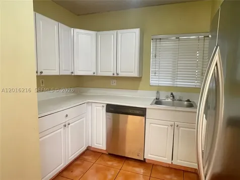6255 Kendale Lakes Circle Miami FL 33183