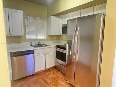 6255 Kendale Lakes Circle Miami FL 33183