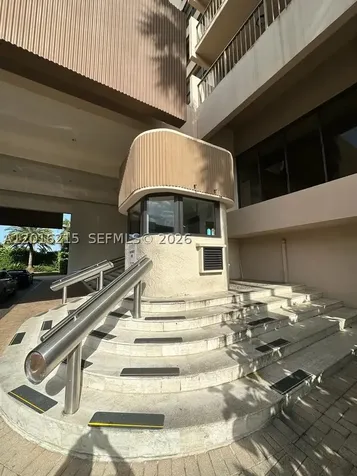 1800 NE 114th Street Miami FL 33181