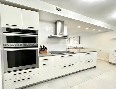 1800 NE 114th Street Miami FL 33181