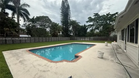 15212 SW 148th Court Miami FL 33187