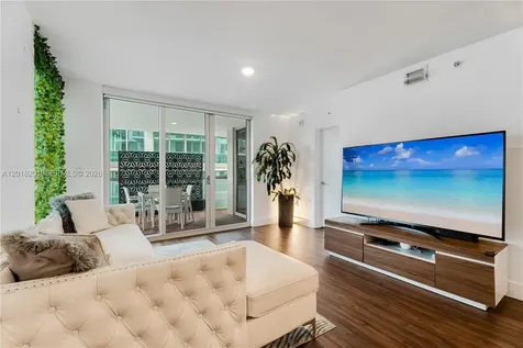 9261 E Bay Harbor Drive Bay Harbor Islands FL 33154