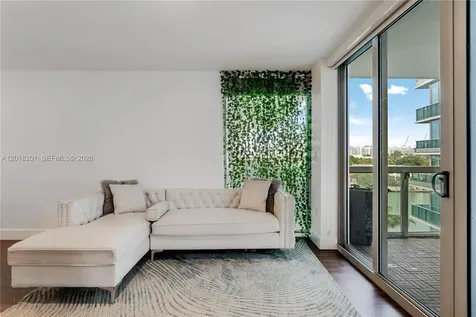9261 E Bay Harbor Drive Bay Harbor Islands FL 33154