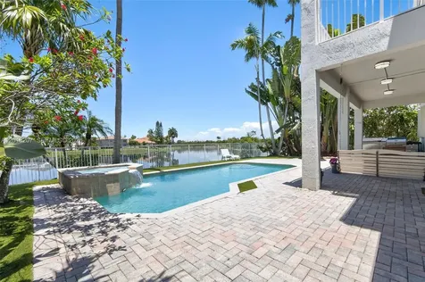 16735 NW 11th Street Pembroke Pines FL 33028