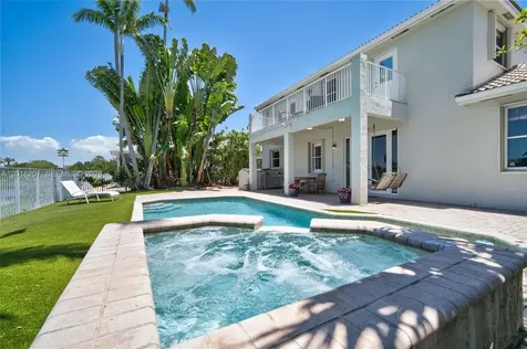 16735 NW 11th Street Pembroke Pines FL 33028